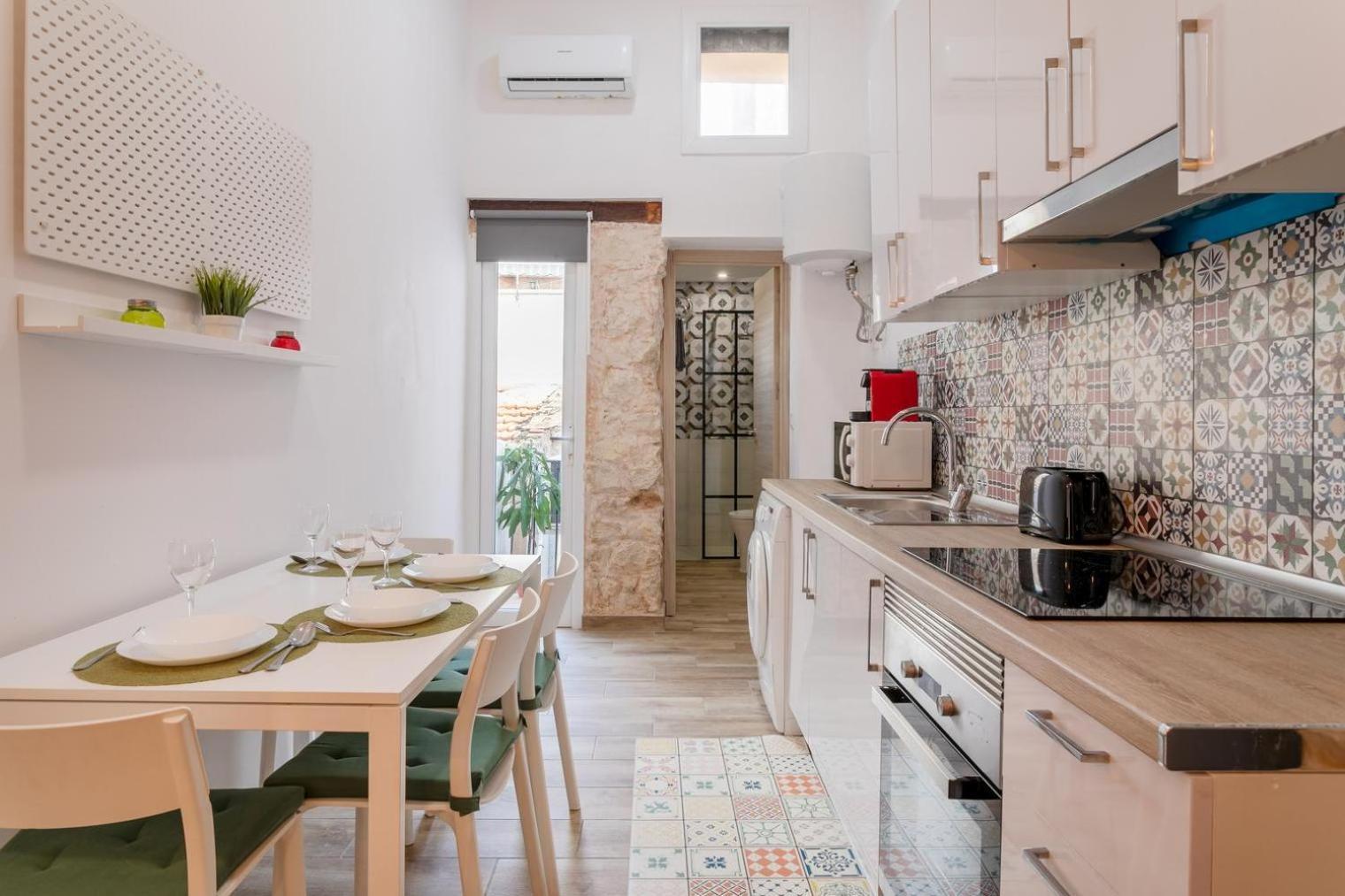 Bel Appartement Rustique Au Coeur D'Alicante Exterior photo